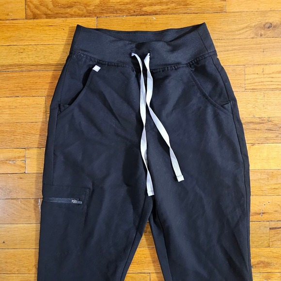 FIGS Technical Collection Women's Jogger Pants XXS Black - Picture 2 of 8
